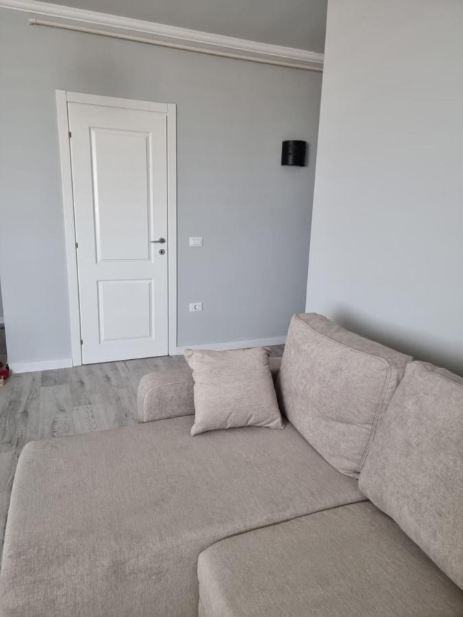 Apartament 2 Camere Eliberarii Konstanca Kültér fotó
